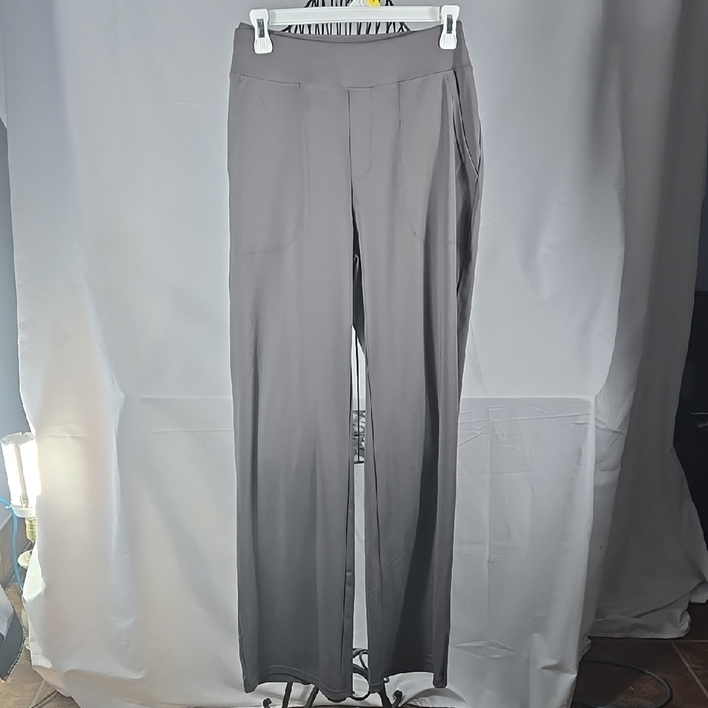 Chic Women's Gray Trousers